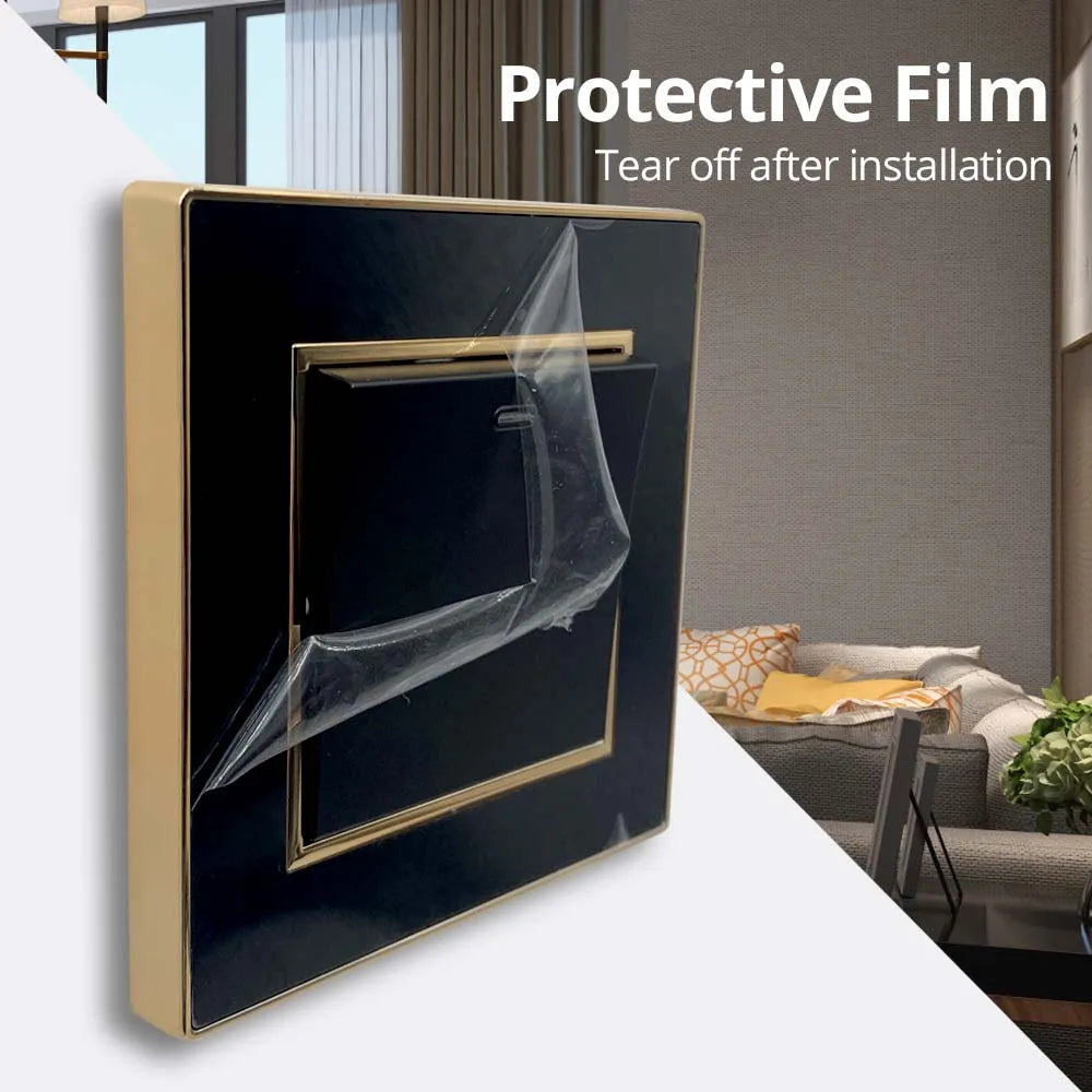 Wallpad Luxe Zwart Acrylpaneel met Gouden Rand – Dimmer, USB-oplader & Stopcontact (5–8 Modules)